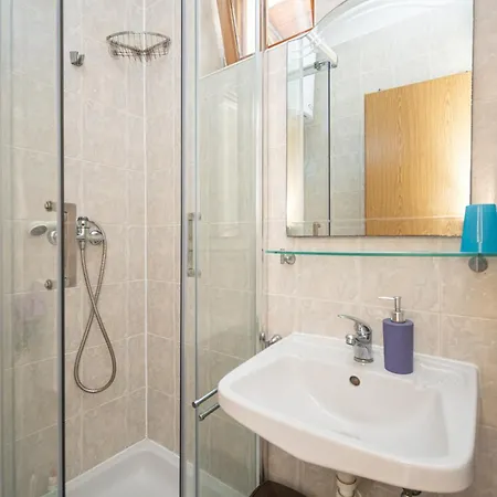 Apartman 438b Veli Rat