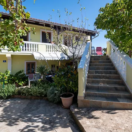 Apartman 438b Veli Rat