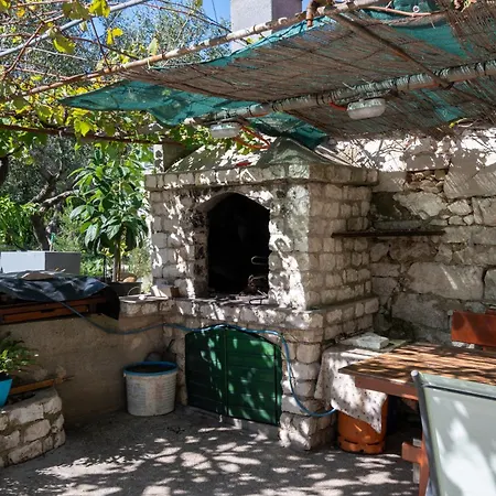 438b Apartment *