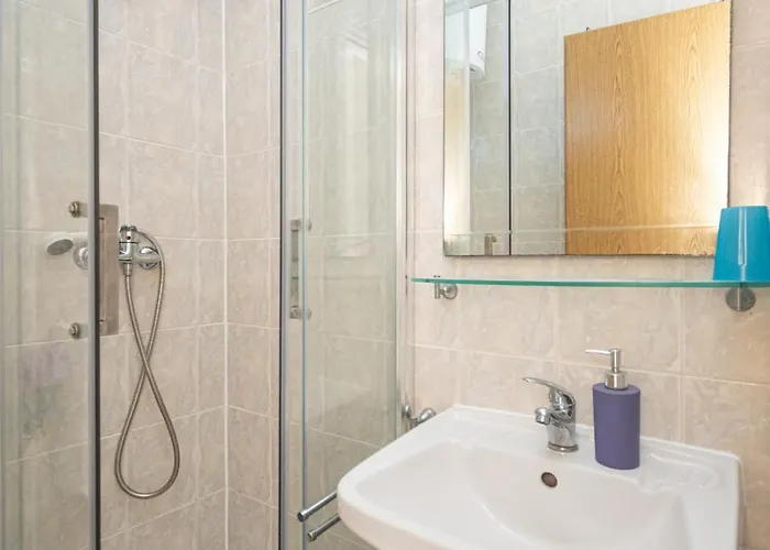 아파트 438b 벨리 라트