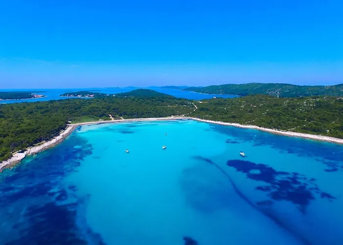 438b Διαμέρισμα